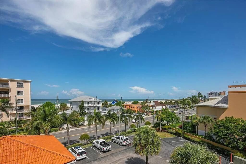 Treasure Island Beach Retreat Сейнт Пийт Бийч Екстериор снимка
