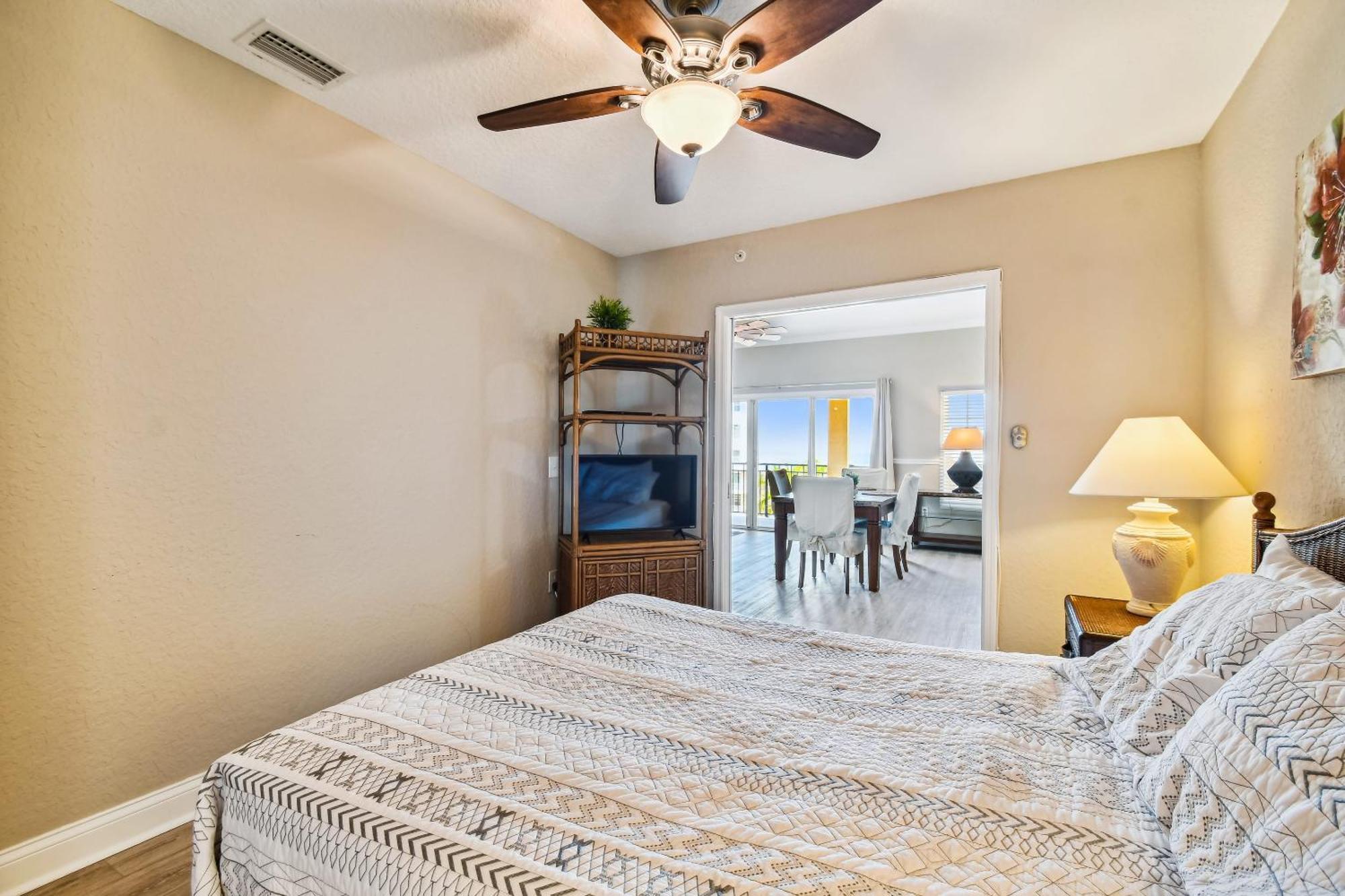 Treasure Island Beach Retreat Сейнт Пийт Бийч Екстериор снимка