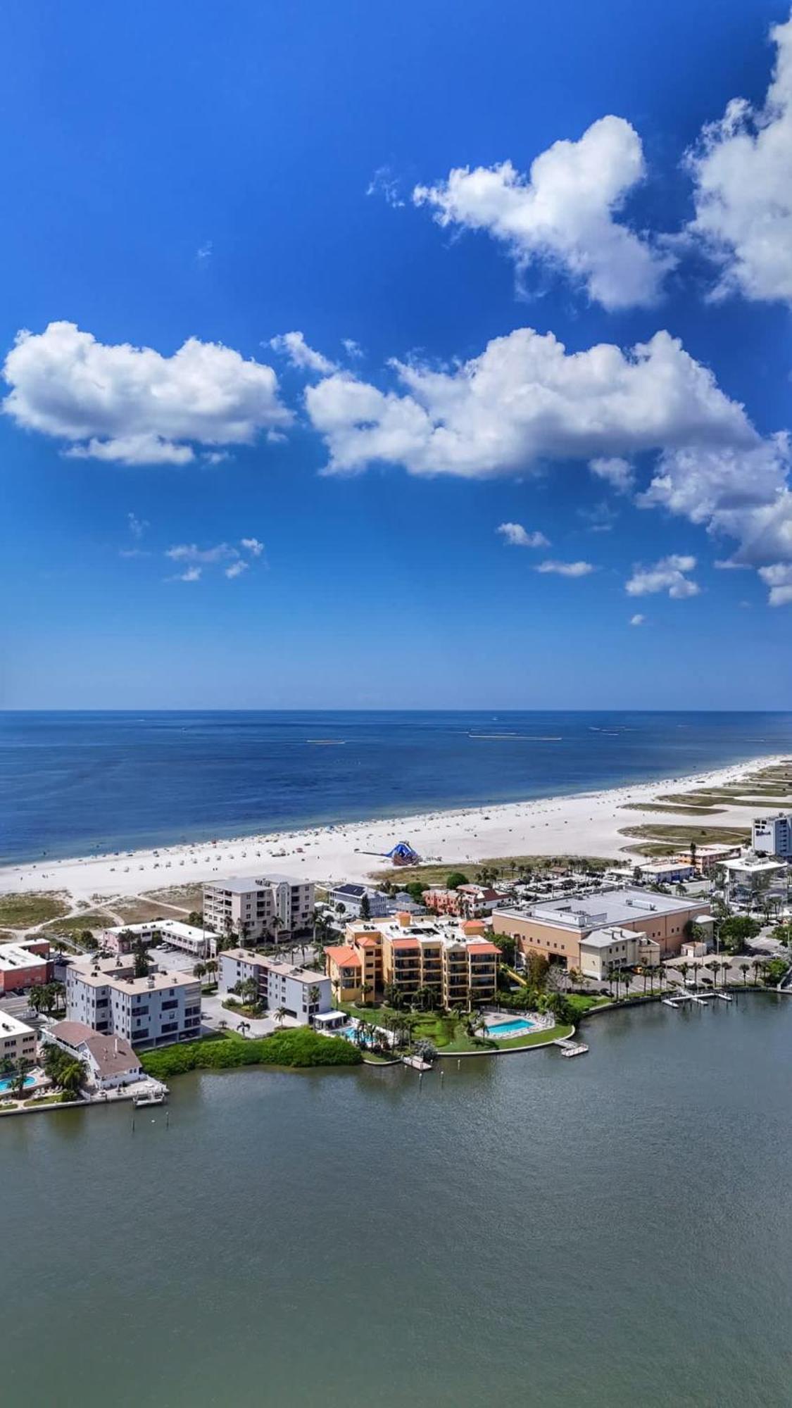 Treasure Island Beach Retreat Сейнт Пийт Бийч Екстериор снимка